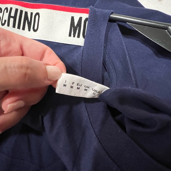 Moschino T-shirt - Picture 4 of 4